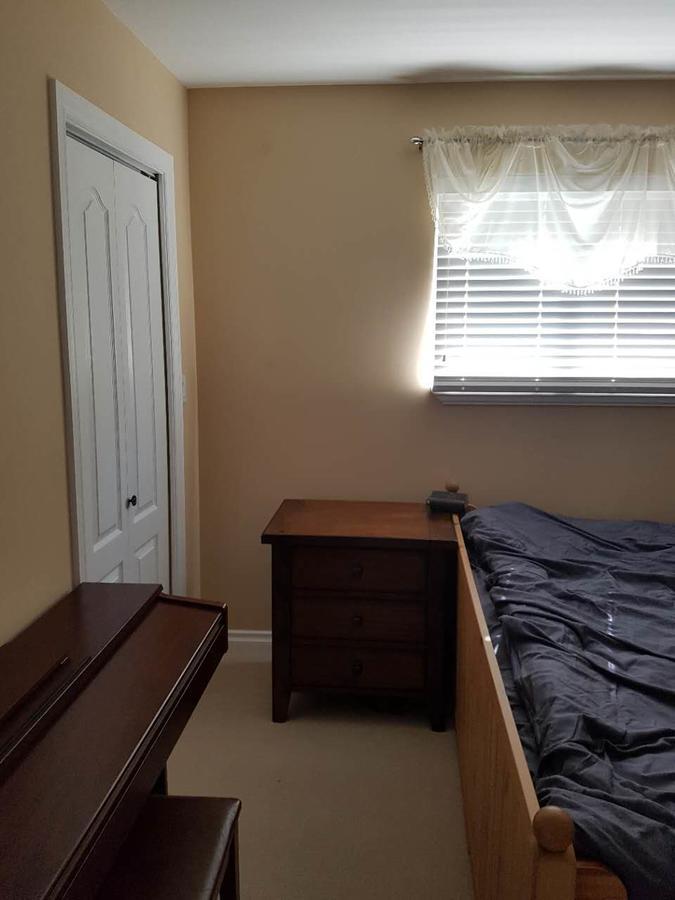 Berkshire Homestay Coquitlam Bagian luar foto